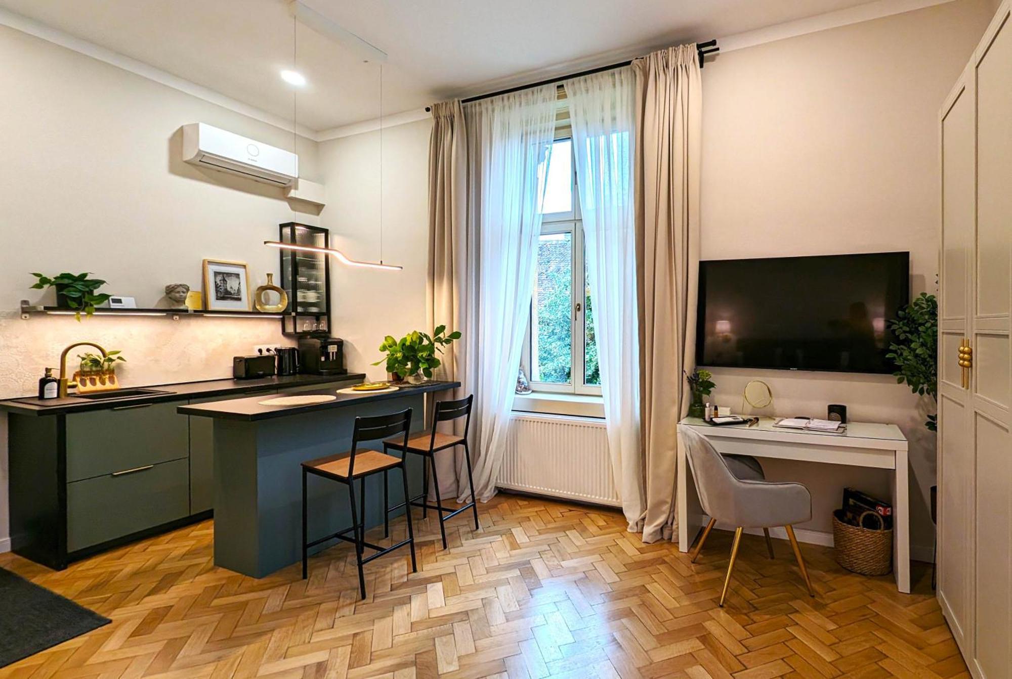 Apartment In Historic Center, Quiet Area, Ac Sibiu Exteriér fotografie